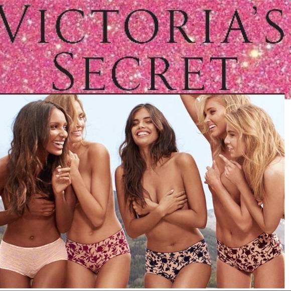 Victoria's Secret Other - Victoria’s Secret  Velvet Floral Shortie NWT